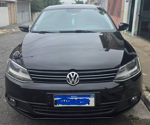 VOLKSWAGEN JETTA 2.0 COMFORTLINE FLEX 4P TIPTRONIC